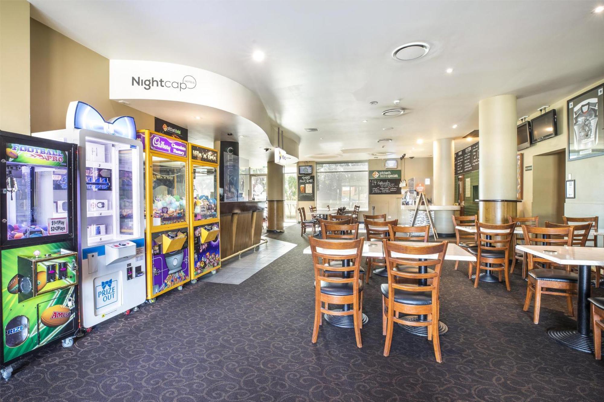 Nightcap At Pritchards Hotel Mount Pritchard Extérieur photo